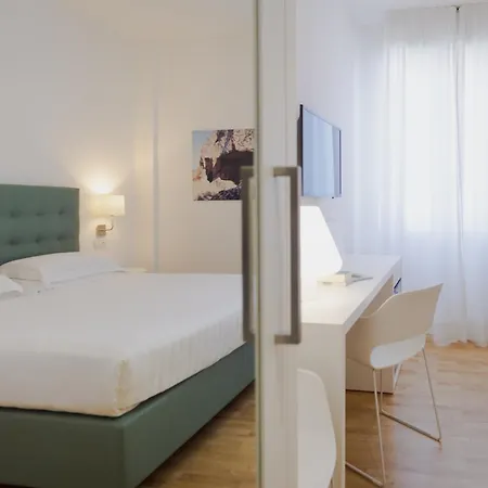 Hotel Mistral2