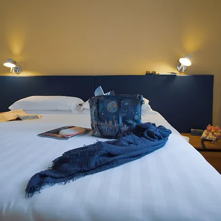 Mistral2 Hotell