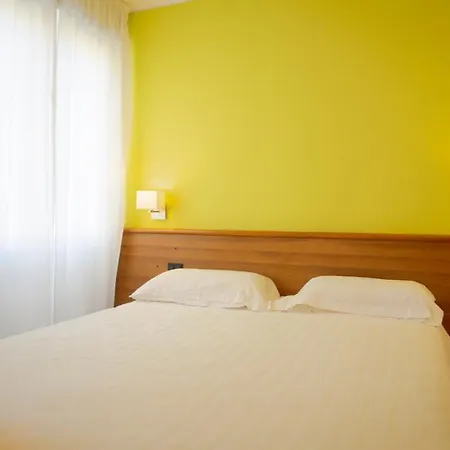 Mistral2 Hotell Oristano